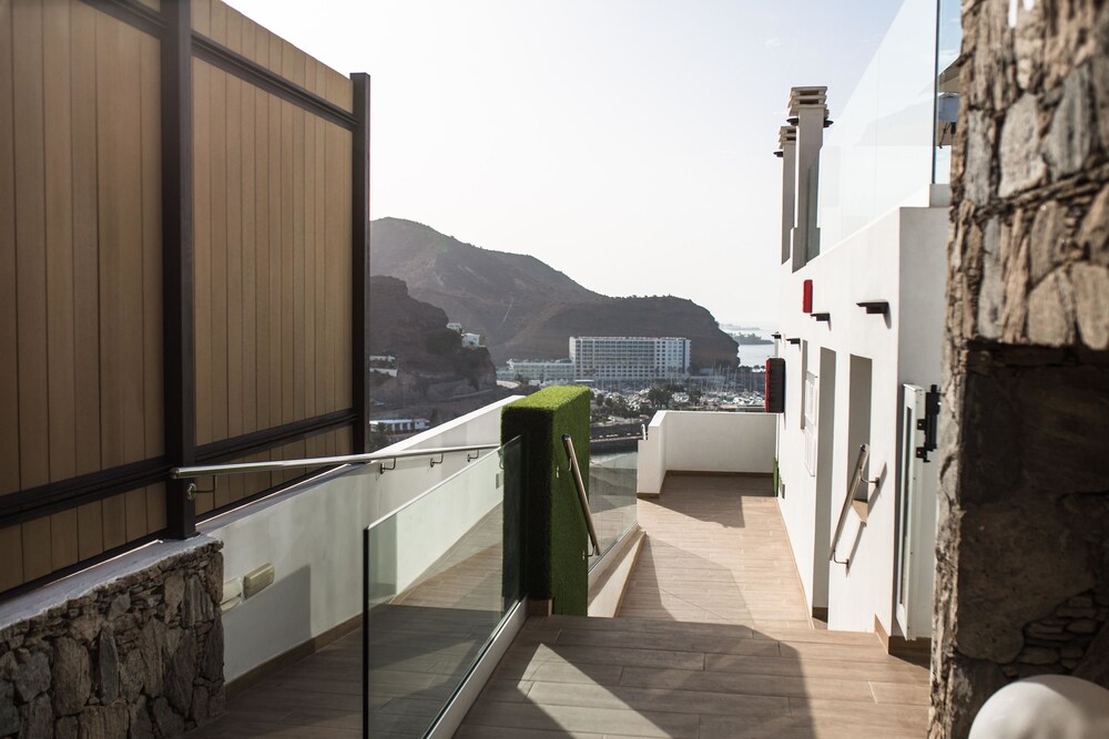 IG Nachosol Premium Apartments by Servatur - Adults Only — Hotel rooms in Puerto Rico, Canary Islands
