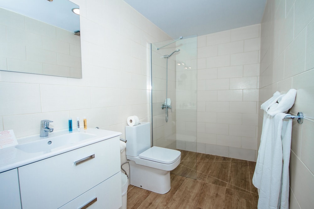 IG Nachosol Premium Apartments by Servatur - Adults Only — Hotel rooms in Puerto Rico, Canary Islands