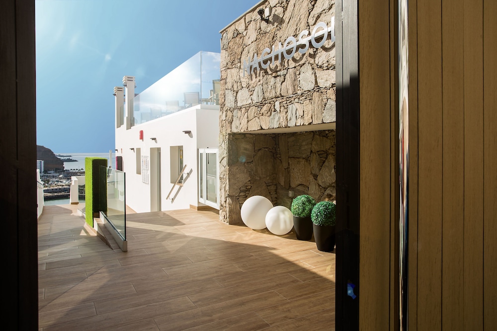 IG Nachosol Premium Apartments by Servatur - Adults Only — Hotel building in Puerto Rico, Canary Islands