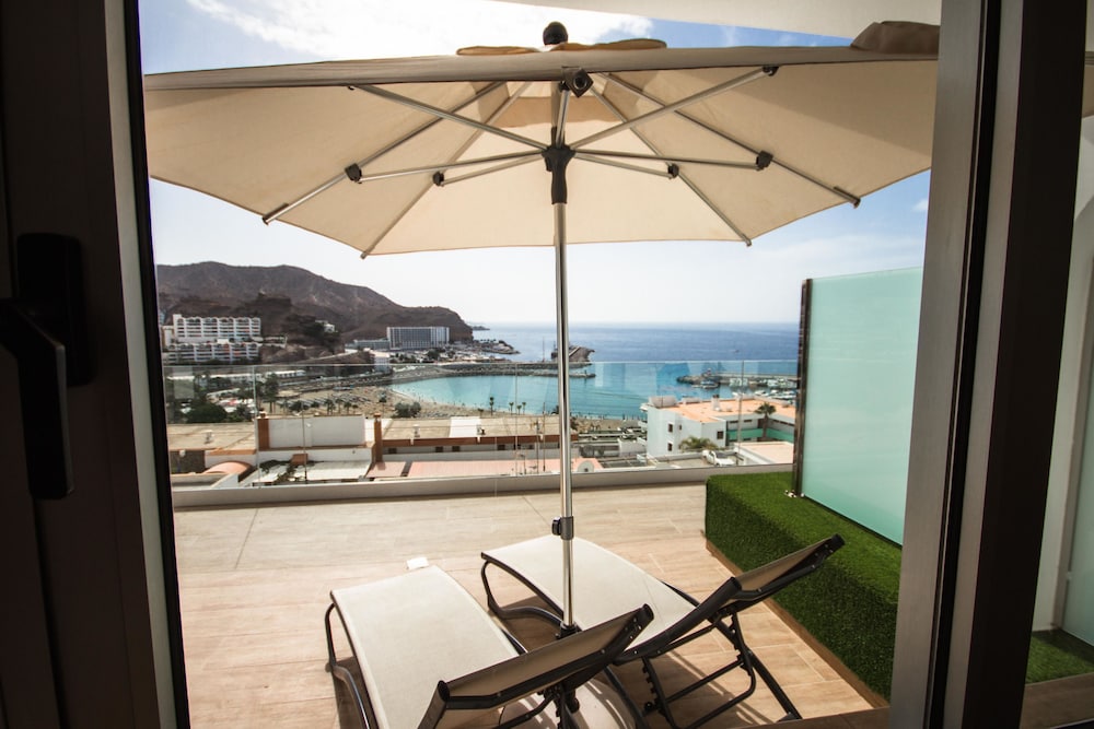 IG Nachosol Premium Apartments by Servatur - Adults Only — Hotel rooms in Puerto Rico, Canary Islands