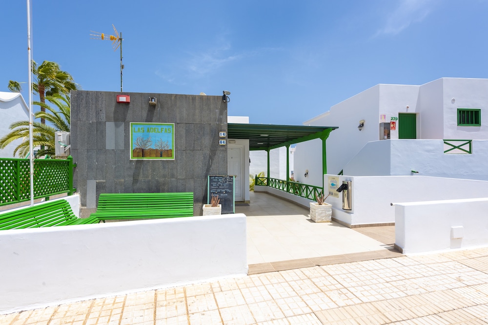 Las Adelfas — Hotel building in Puerto del Carmen, Canary Islands