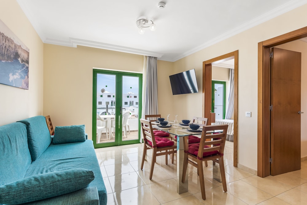 Las Adelfas — Hotel rooms in Puerto del Carmen, Canary Islands