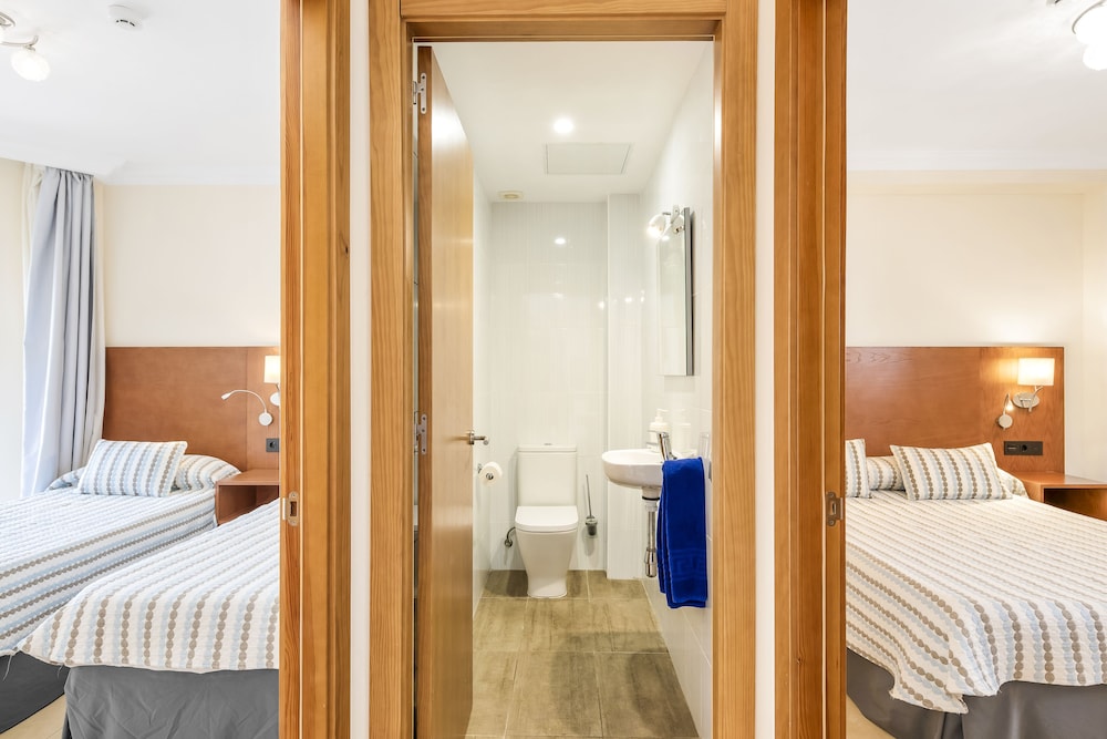 Las Adelfas — Hotel rooms in Puerto del Carmen, Canary Islands