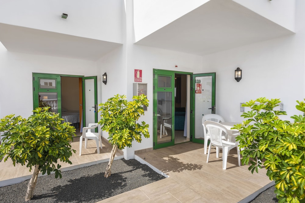 Las Adelfas — Hotel building in Puerto del Carmen, Canary Islands