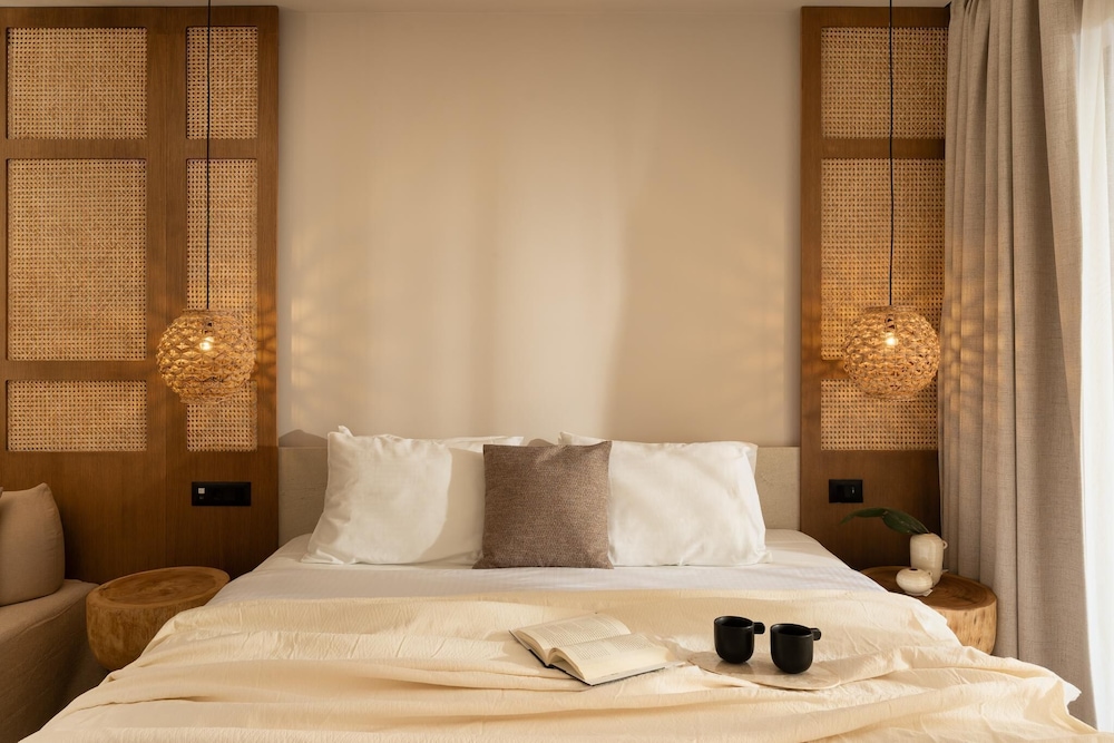 Ekati Ayla — Hotel rooms in Lefkimmi (Corfu), Ionian Islands