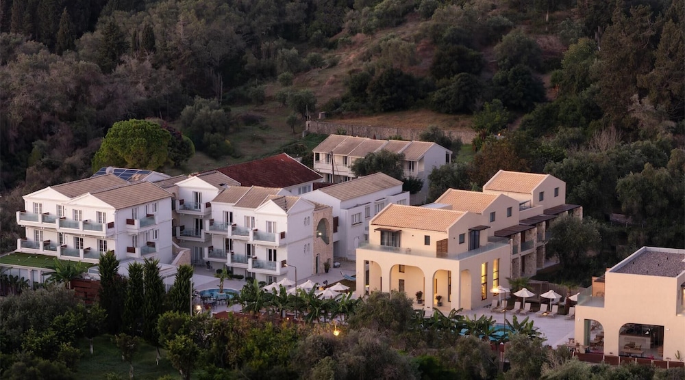Ekati Ayla — Hotel building in Lefkimmi (Corfu), Ionian Islands