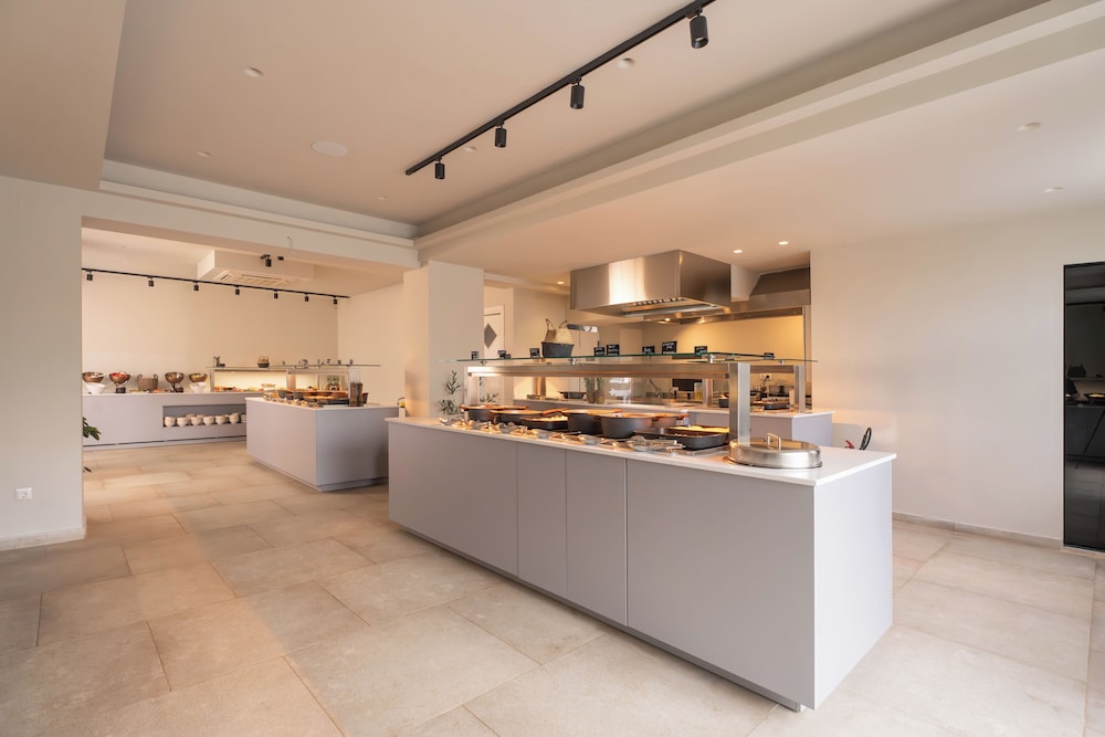 Ekati Ayla — Restaurant & bars in Lefkimmi (Corfu), Ionian Islands