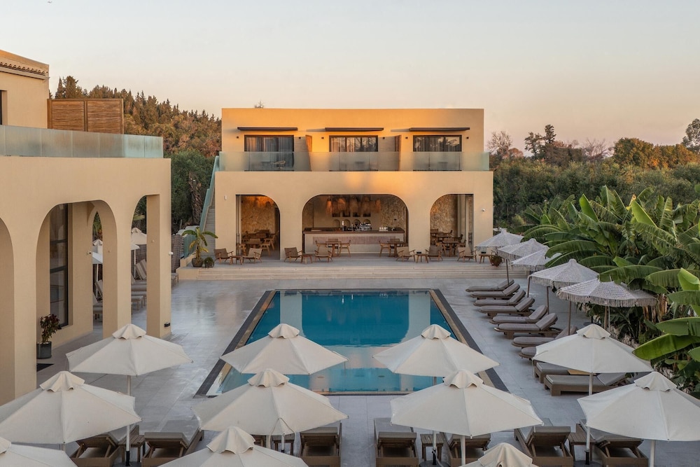 Ekati Ayla — Swimming pool in Lefkimmi (Corfu), Ionian Islands