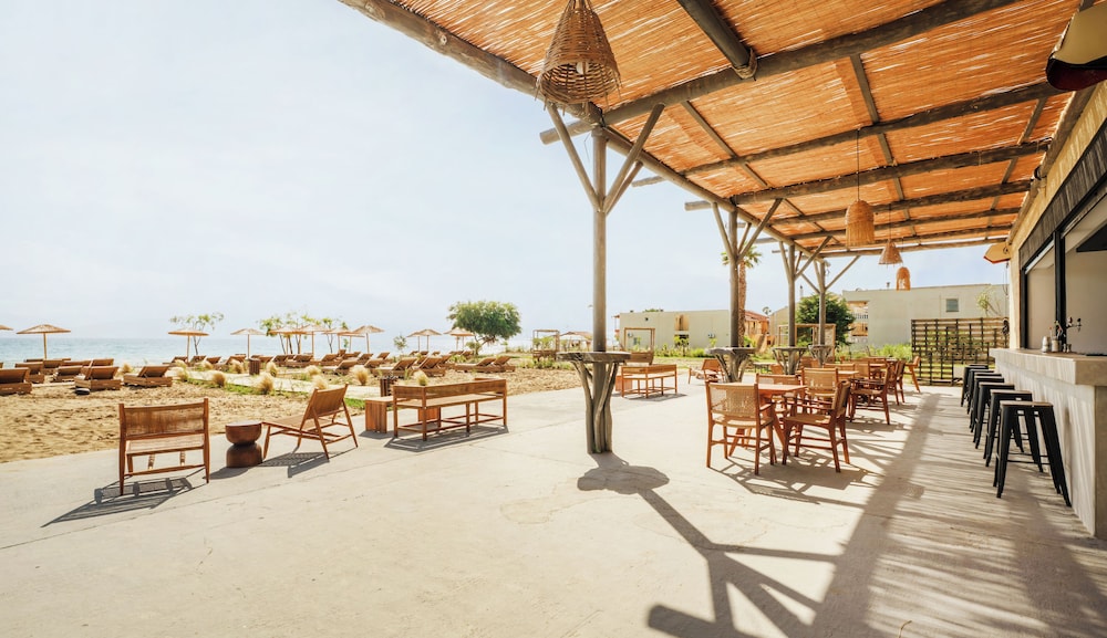 Ekati Ayla — Restaurant & bars in Lefkimmi (Corfu), Ionian Islands