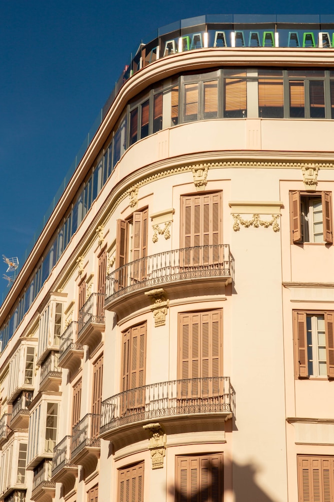 Alcazaba Premium Hotel