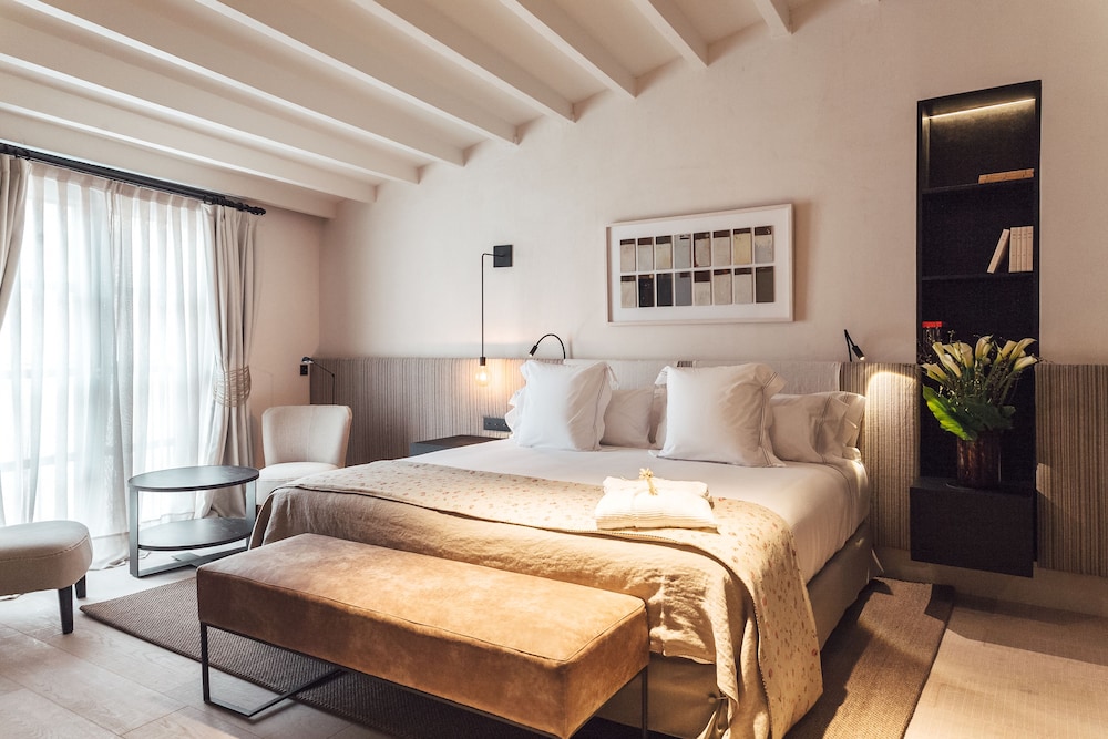 Sant Francesc Hotel Singular — Hotel rooms in Palma de Mallorca, Balearic Islands