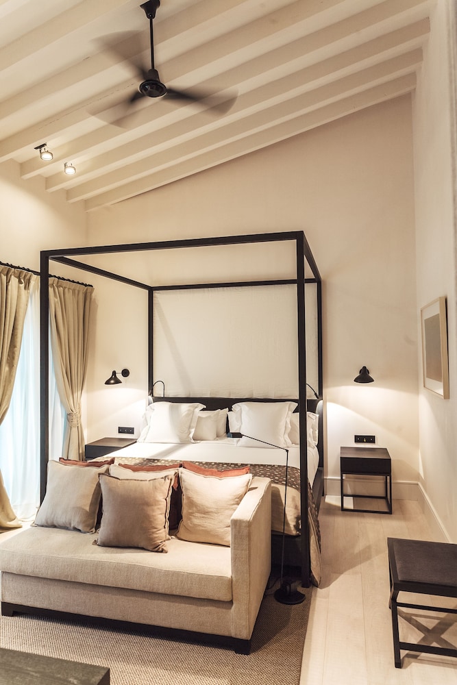 Sant Francesc Hotel Singular — Hotel rooms in Palma de Mallorca, Balearic Islands
