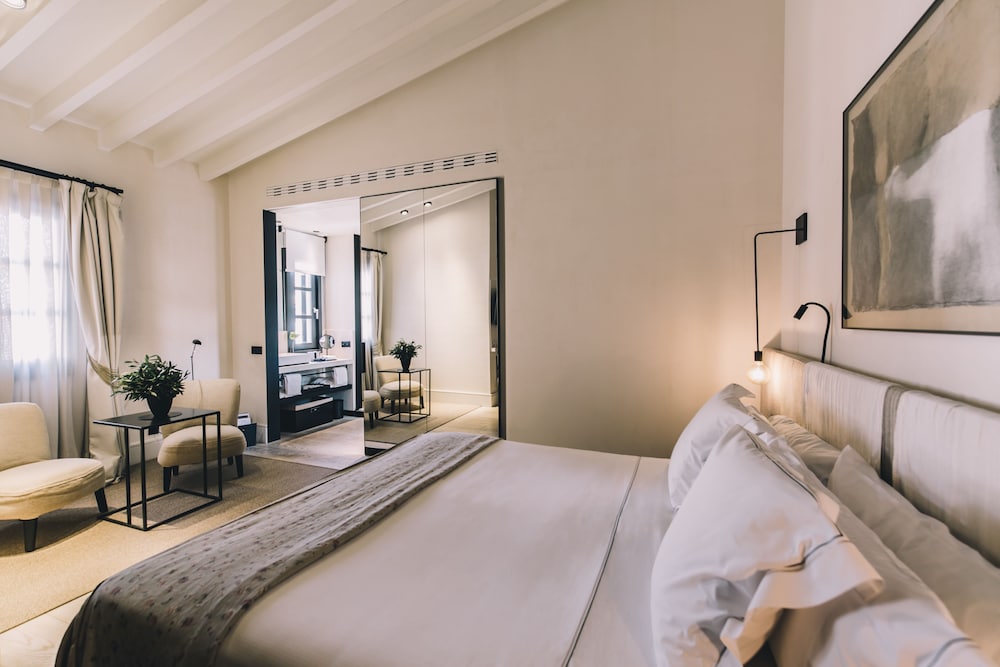 Sant Francesc Hotel Singular — Hotel rooms in Palma de Mallorca, Balearic Islands