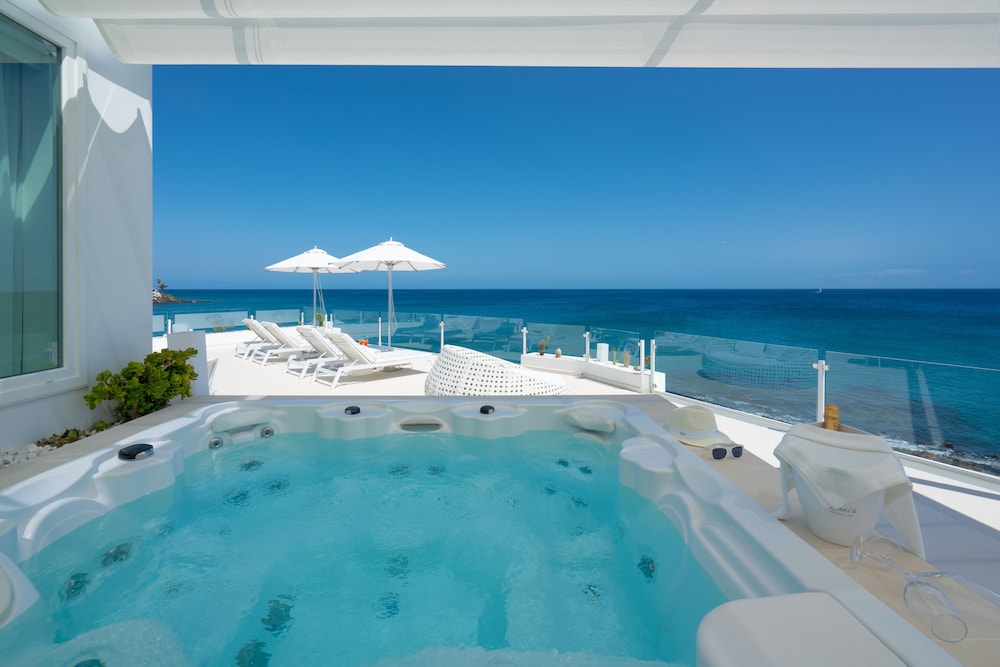 Lani's Suites de Luxe — Main photo in Puerto del Carmen, Canary Islands