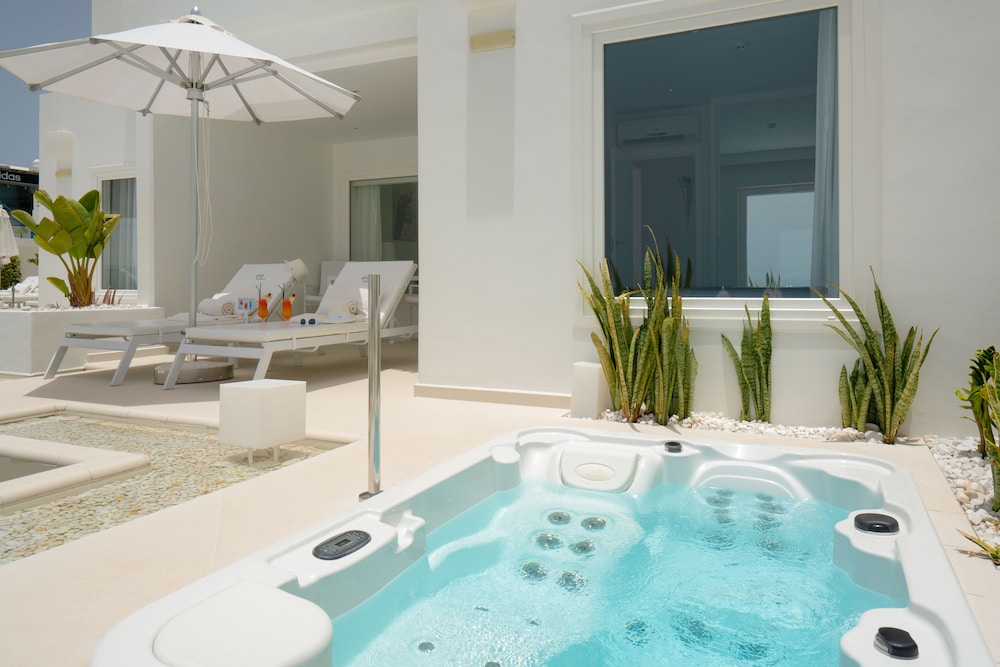 Lani's Suites de Luxe — Spa in Puerto del Carmen, Canary Islands