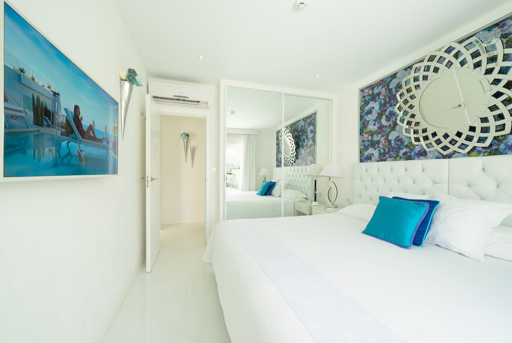 Lani's Suites de Luxe — Hotel rooms in Puerto del Carmen, Canary Islands