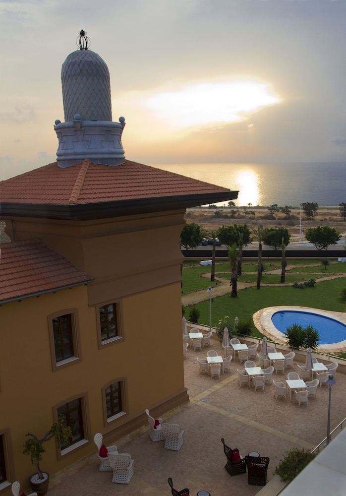 ALEGRIA Palacio Mojacar - Adults Only — Hotel building in Mojacar, Andalusia