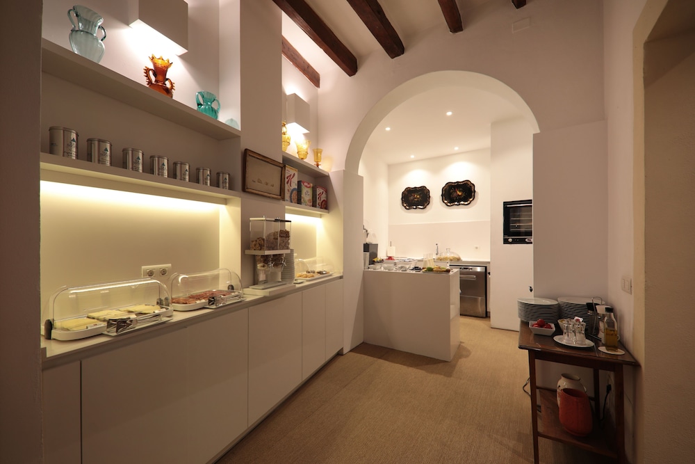 AH Art Hotel Palma - Adults Only — Restaurant & bars in Palma de Mallorca, Balearic Islands