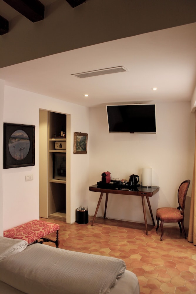 AH Art Hotel Palma - Adults Only — Hotel rooms in Palma de Mallorca, Balearic Islands