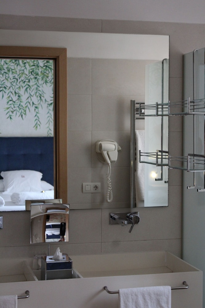 AH Art Hotel Palma - Adults Only — Hotel rooms in Palma de Mallorca, Balearic Islands