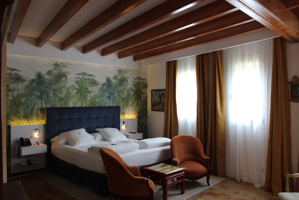 AH Art Hotel Palma - Adults Only — Hotel rooms in Palma de Mallorca, Balearic Islands