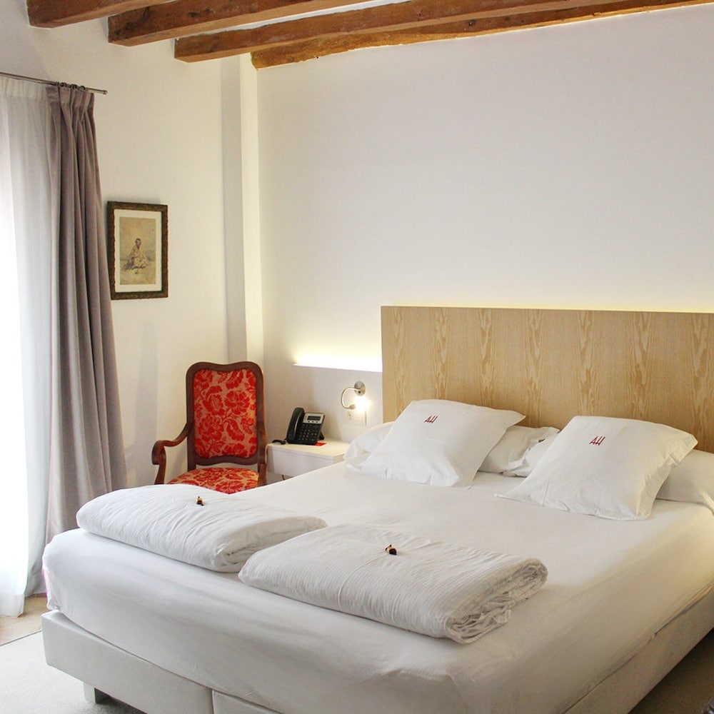 AH Art Hotel Palma - Adults Only — Hotel rooms in Palma de Mallorca, Balearic Islands