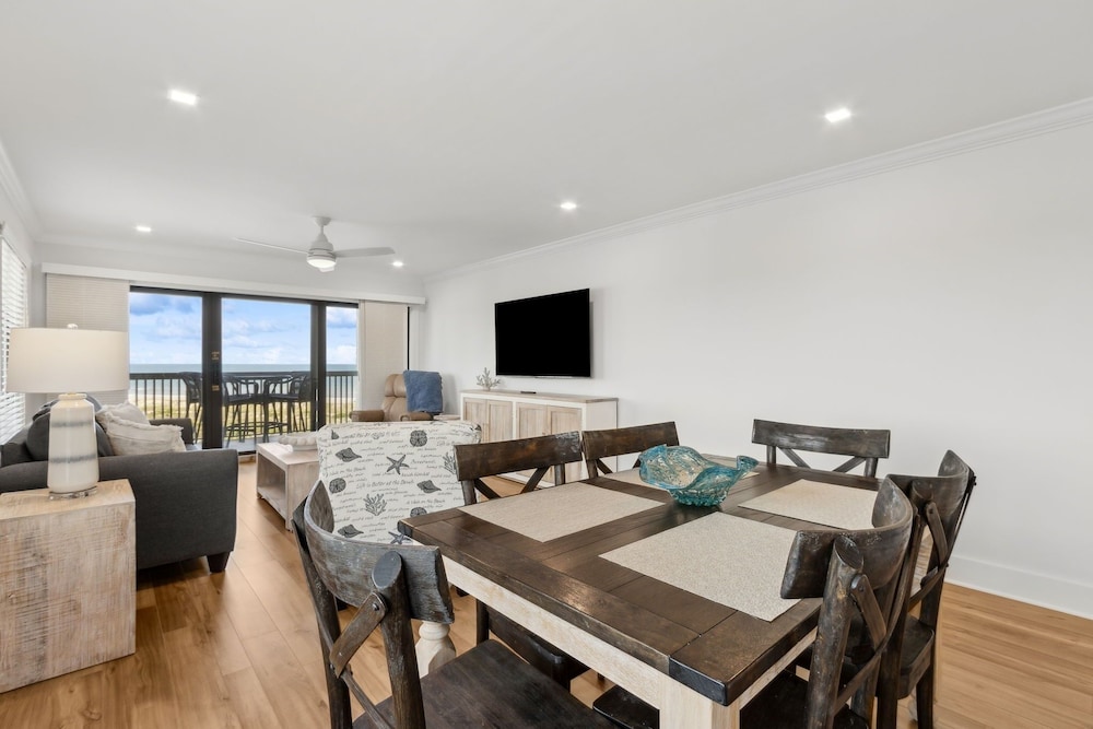 Best Views at Amelia Island Surf and Racquet Club - B149 — Hotel rooms in Amelia Island, Florida