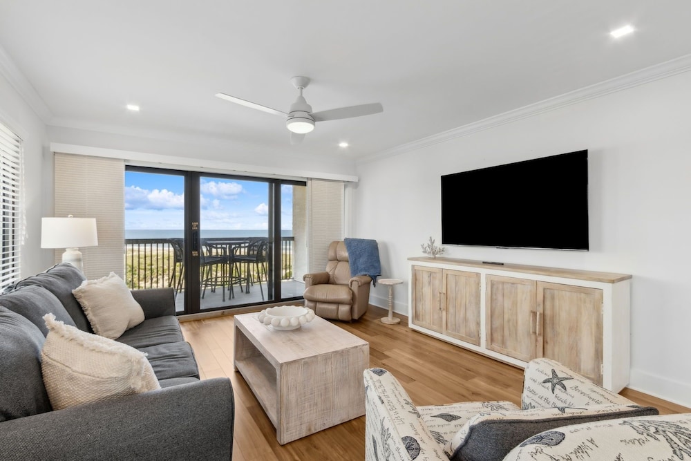 Best Views at Amelia Island Surf and Racquet Club - B149 — Hotel rooms in Amelia Island, Florida