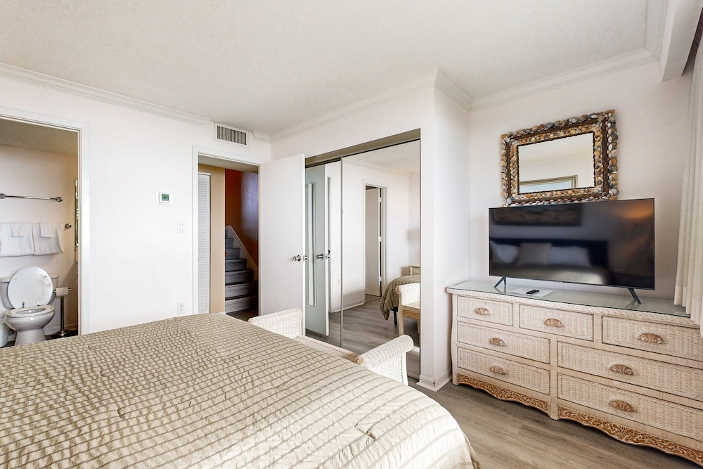 Amelia Island Plantation Condo With Ocean Views & Pool - Dog-friendly — Hotel rooms in Amelia Island, Florida
