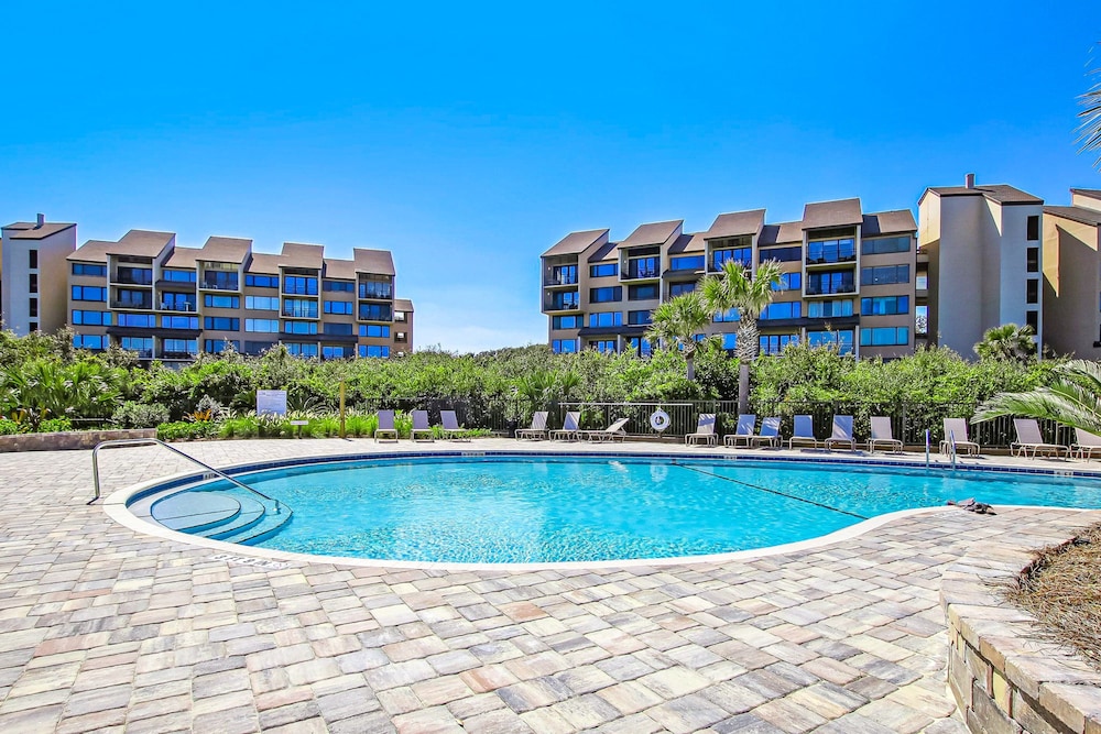 Amelia Island Plantation Condo With Ocean Views & Pool - Dog-friendly — Swimming pool in Amelia Island, Florida