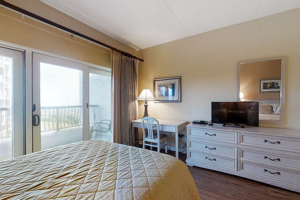 Oceanview Condo in Amelia Island Plantation With Balcony & Pool — Hotel rooms in Amelia Island, Florida
