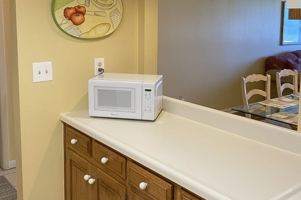 Amelia Island Plantation Condo With Side Ocean View, Balcony, Wifi & Shared Pool — Hotel rooms in Amelia Island, Florida