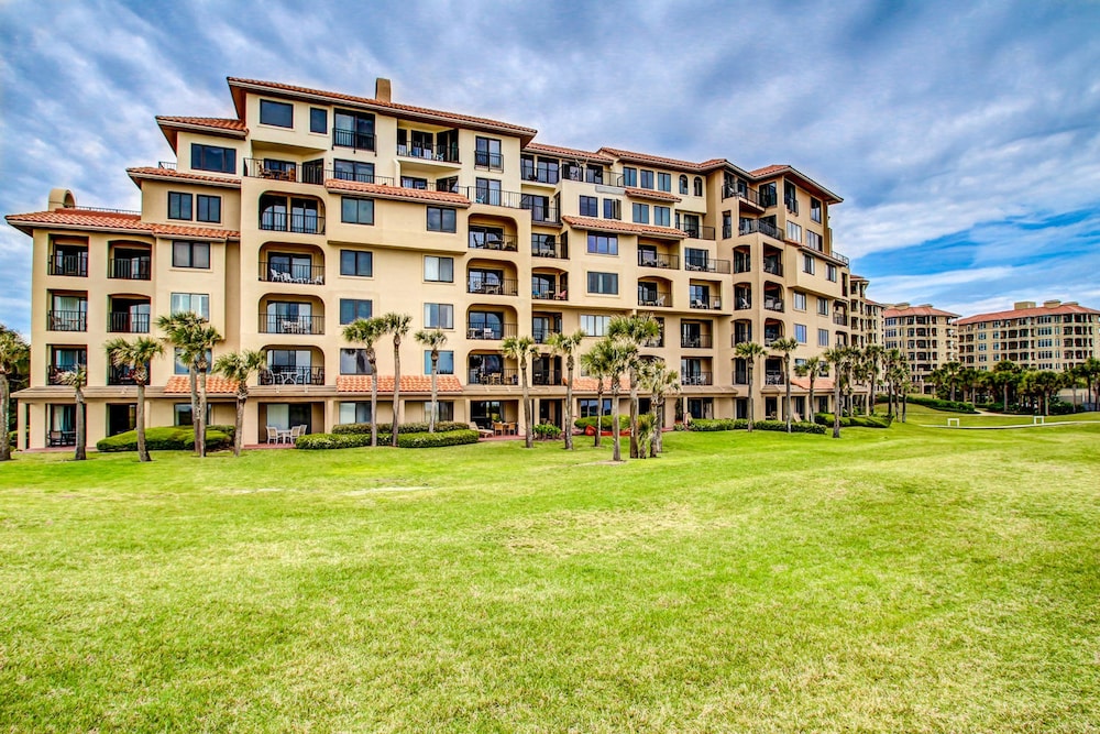 Turtle Dunes Ocean Front Studio Condo on Amelia Island Plantation — Hotel building in Amelia Island, Florida