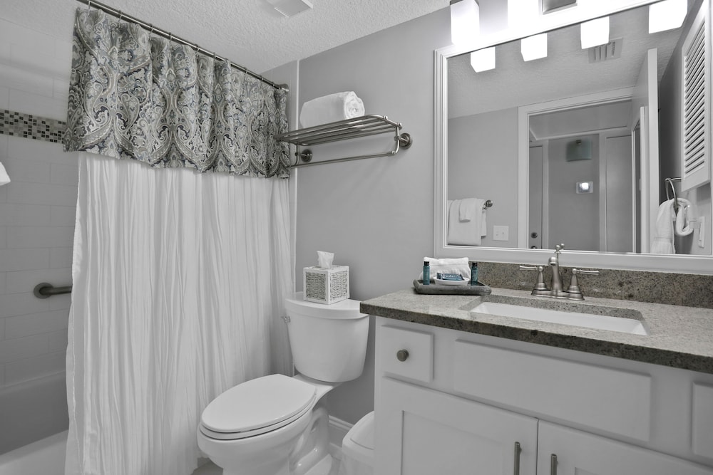 Turtle Dunes Ocean Front Studio Condo on Amelia Island Plantation — Hotel rooms in Amelia Island, Florida