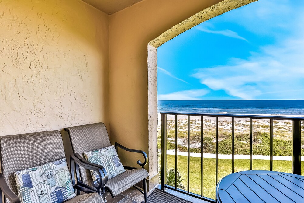 Turtle Dunes Ocean Front Studio Condo on Amelia Island Plantation — Hotel rooms in Amelia Island, Florida
