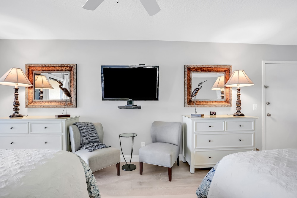 Turtle Dunes Ocean Front Studio Condo on Amelia Island Plantation — Hotel rooms in Amelia Island, Florida