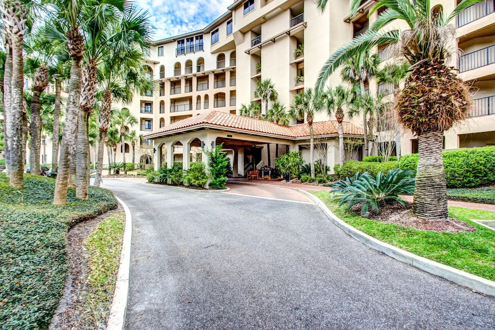 Turtle Dunes Ocean Front Studio Condo on Amelia Island Plantation — Hotel building in Amelia Island, Florida