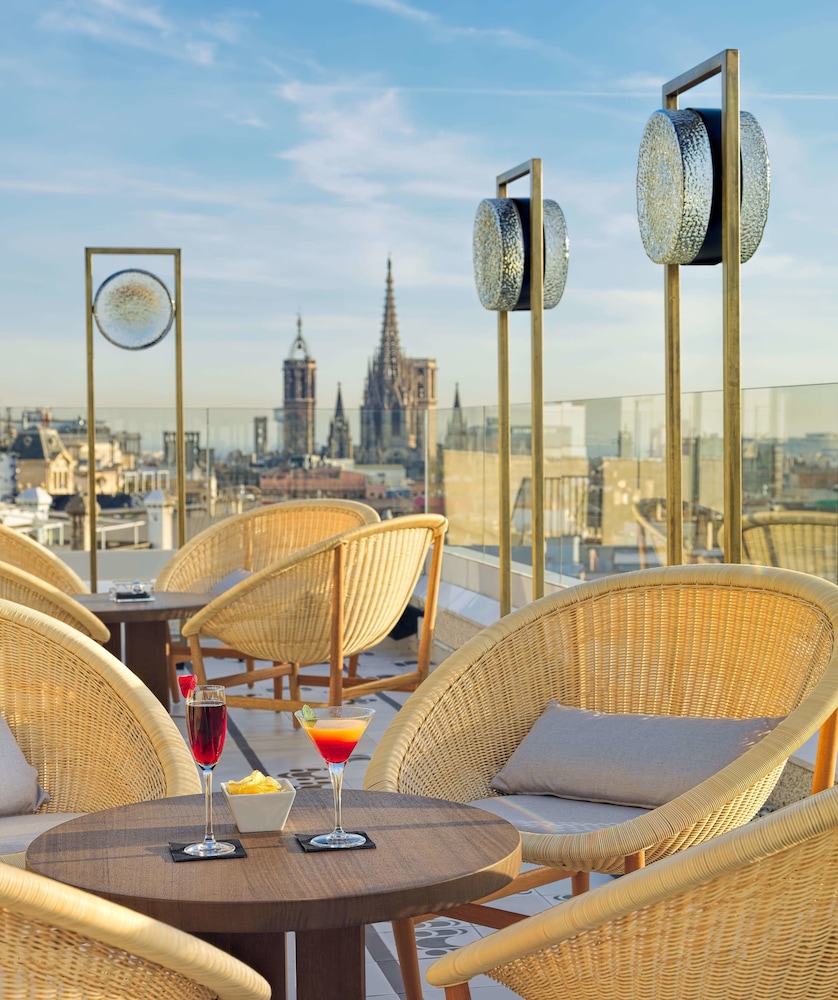 H10 Cubik — Restaurant & bars in Barcelona, Catalonia
