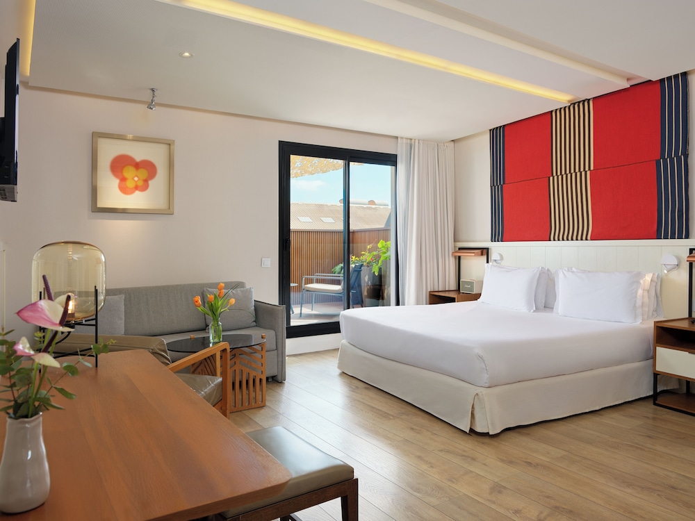 H10 Cubik — Hotel rooms in Barcelona, Catalonia