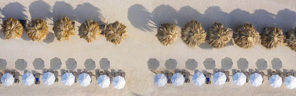 H10 Cubik — Beach in Barcelona, Catalonia