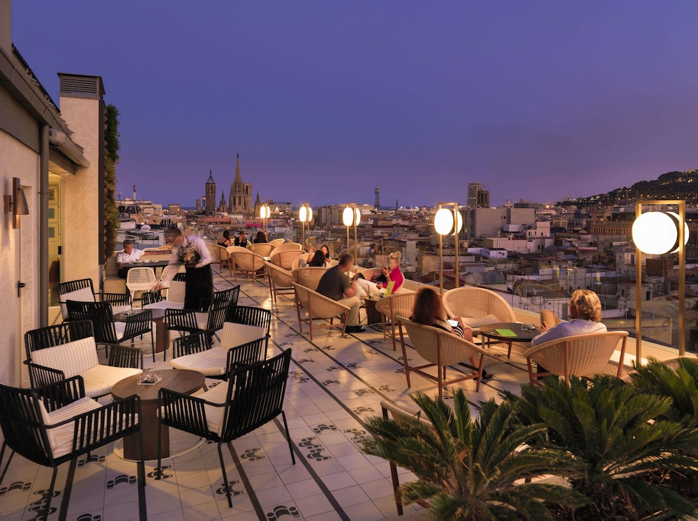 H10 Cubik — Restaurant & bars in Barcelona, Catalonia