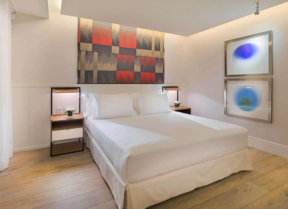H10 Cubik — Hotel rooms in Barcelona, Catalonia