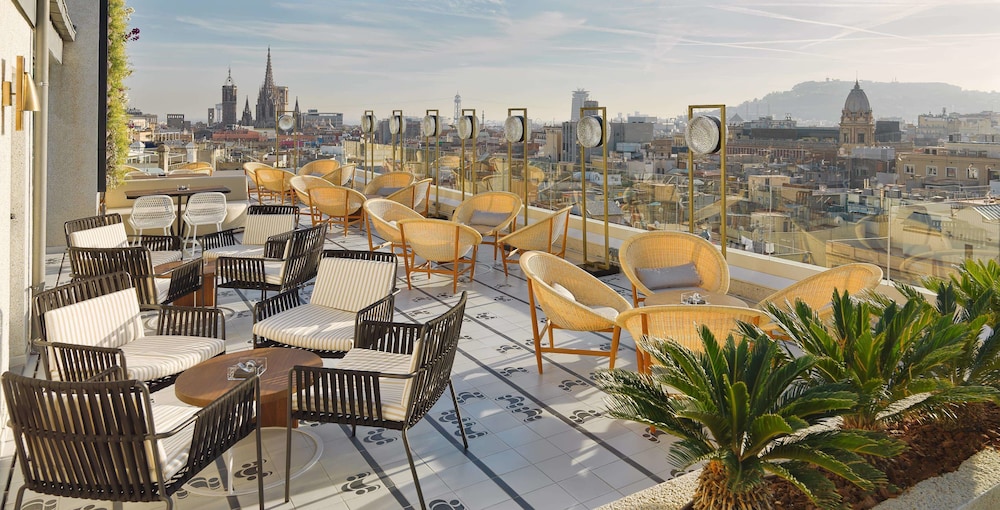 H10 Cubik — Restaurant & bars in Barcelona, Catalonia