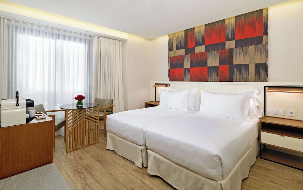H10 Cubik — Hotel rooms in Barcelona, Catalonia
