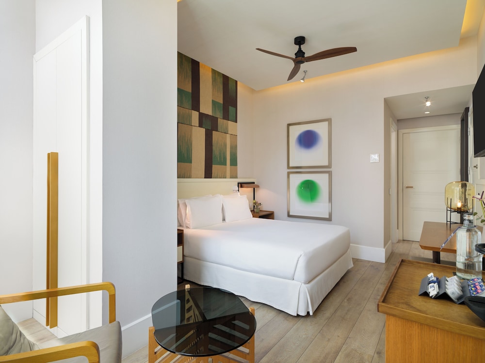 H10 Cubik — Hotel rooms in Barcelona, Catalonia