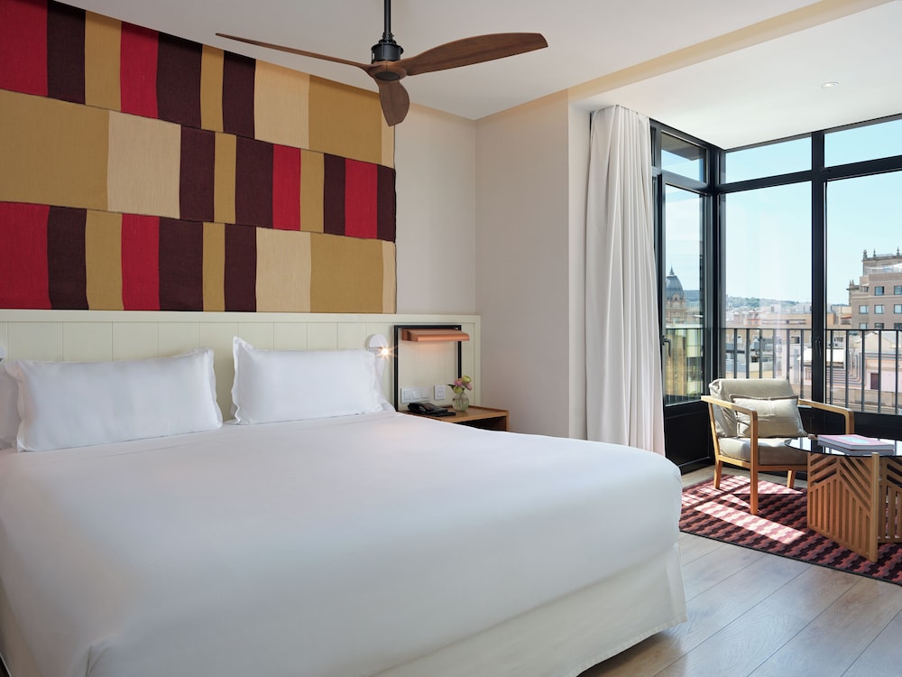 H10 Cubik — Hotel rooms in Barcelona, Catalonia