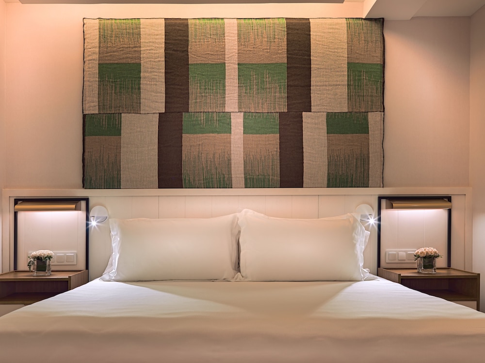 H10 Cubik — Hotel rooms in Barcelona, Catalonia