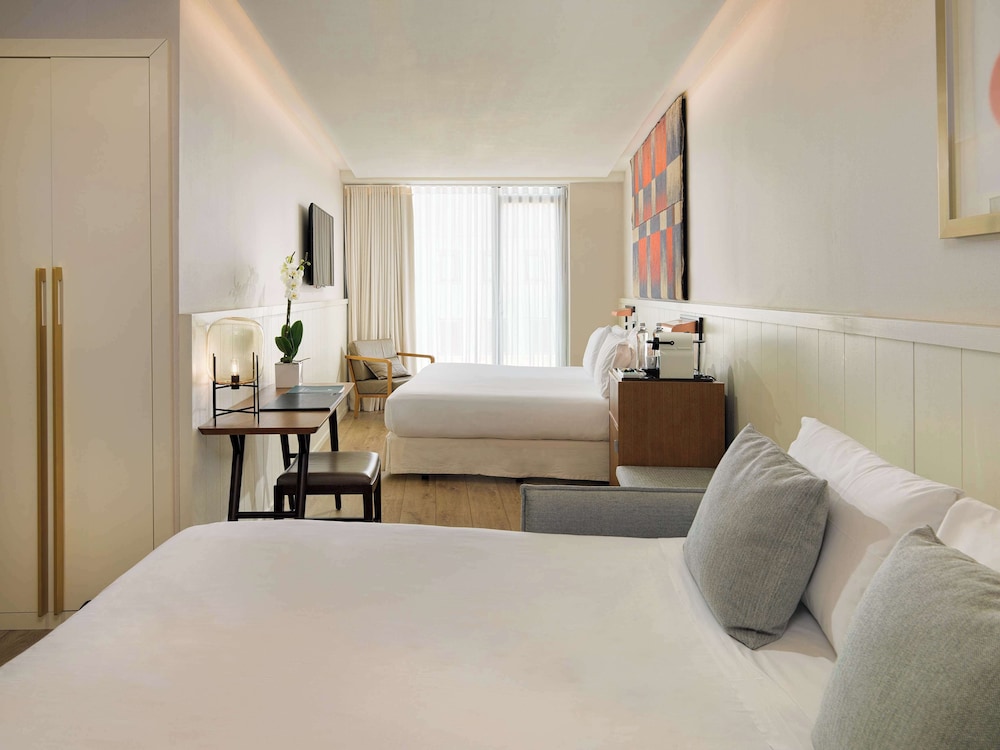H10 Cubik — Hotel rooms in Barcelona, Catalonia