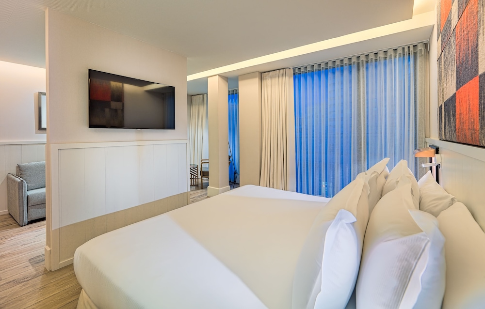 H10 Cubik — Hotel rooms in Barcelona, Catalonia