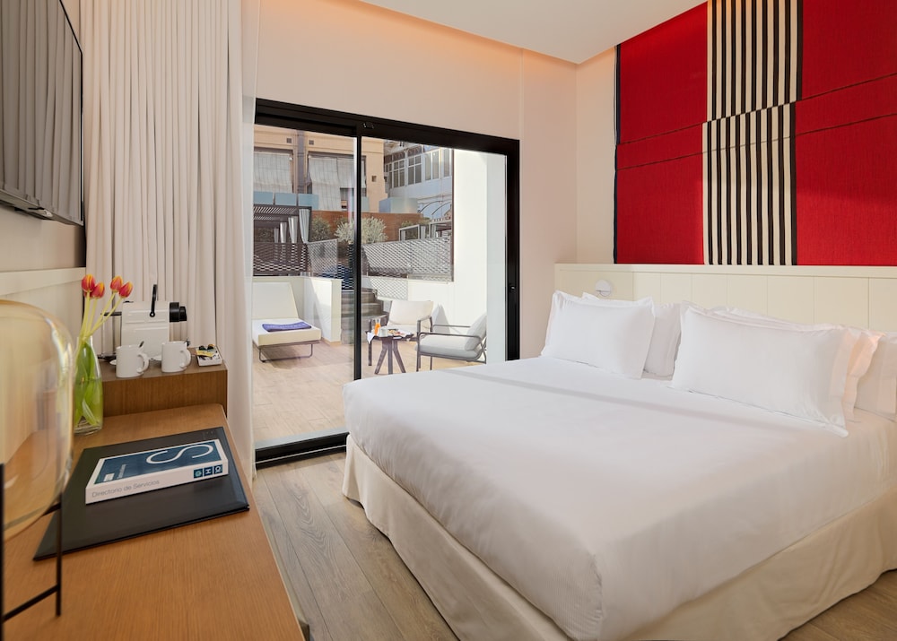 H10 Cubik — Hotel rooms in Barcelona, Catalonia